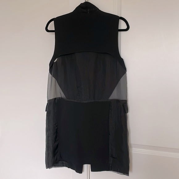 NWOT Black Sleeveless Blazer by H&M - Picture 9 of 9
